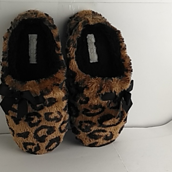 jessica simpson leopard slippers